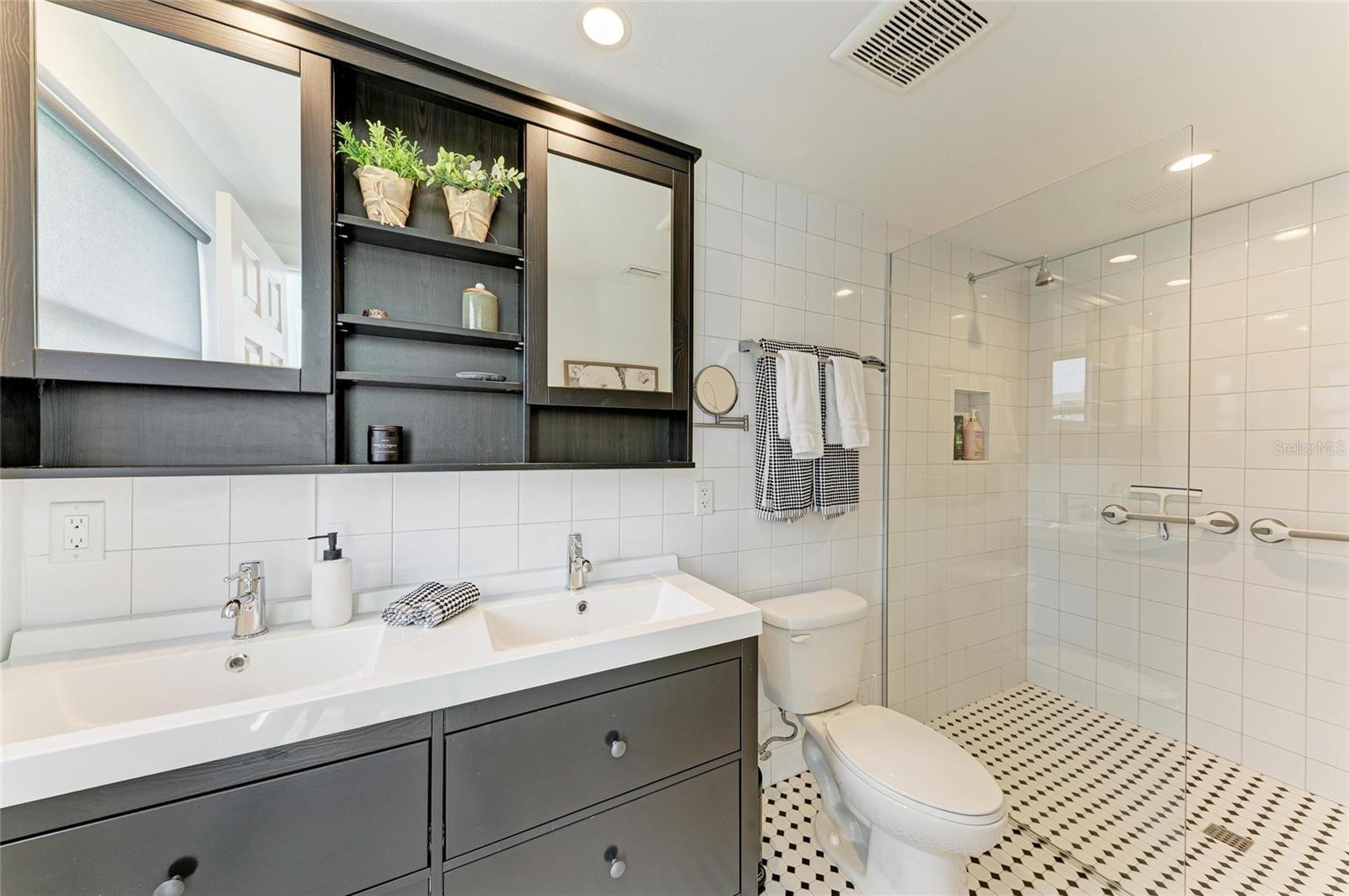 Image 47 of 63 For 668 Key Royale Drive
