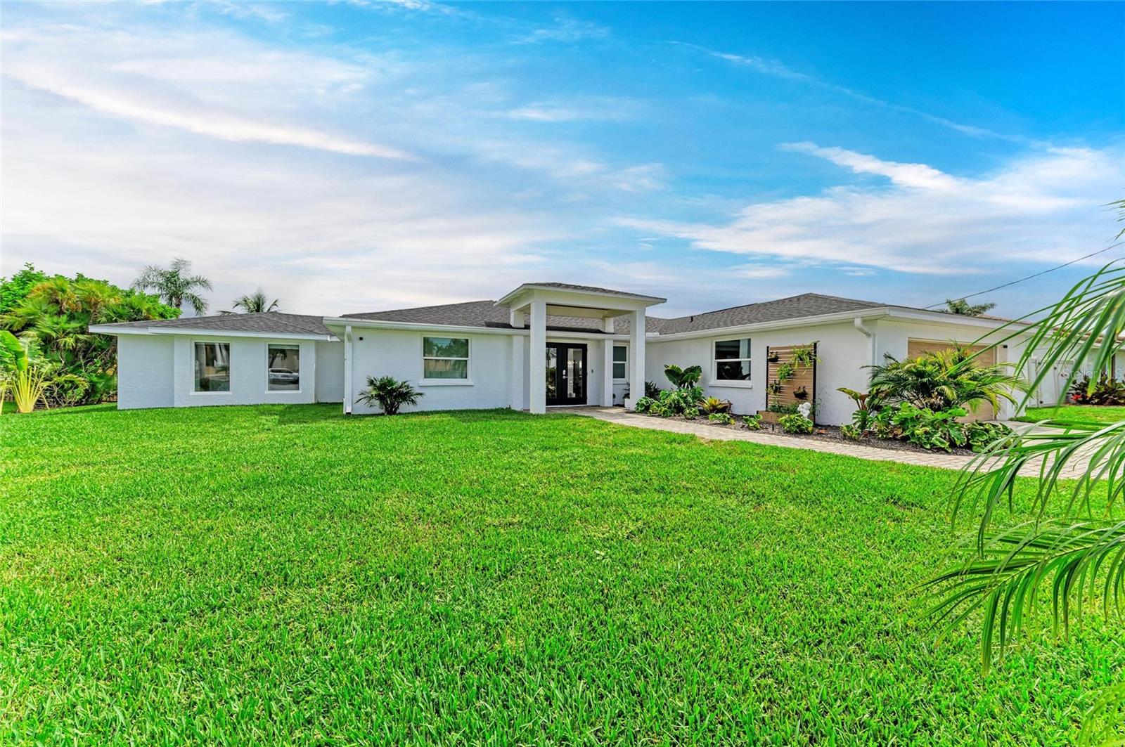 Image 5 of 63 For 668 Key Royale Drive