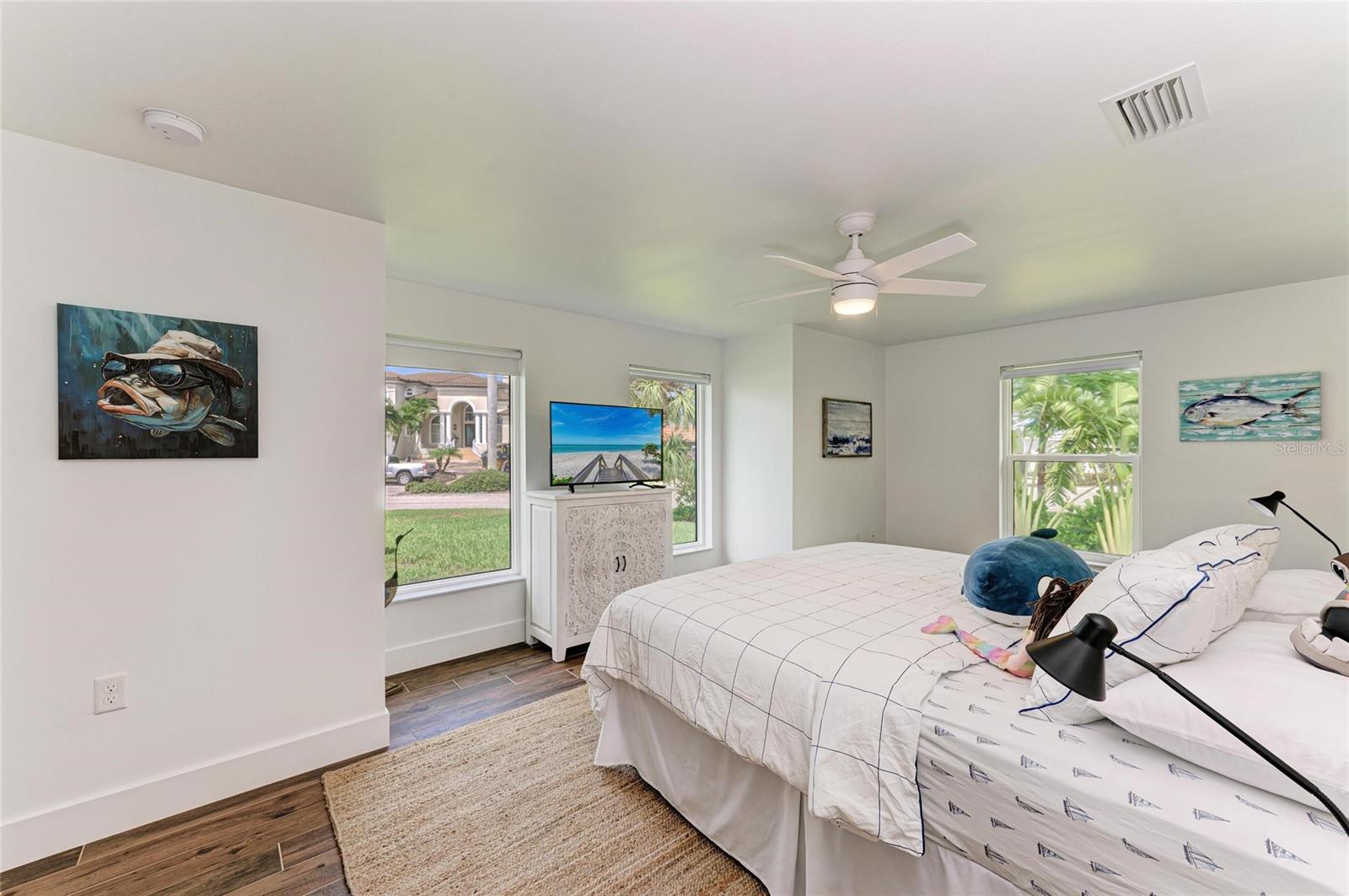 Image 53 of 63 For 668 Key Royale Drive