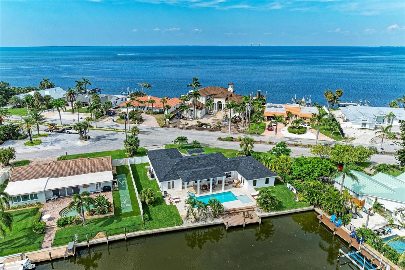 Image 7 of 63 For 668 Key Royale Drive