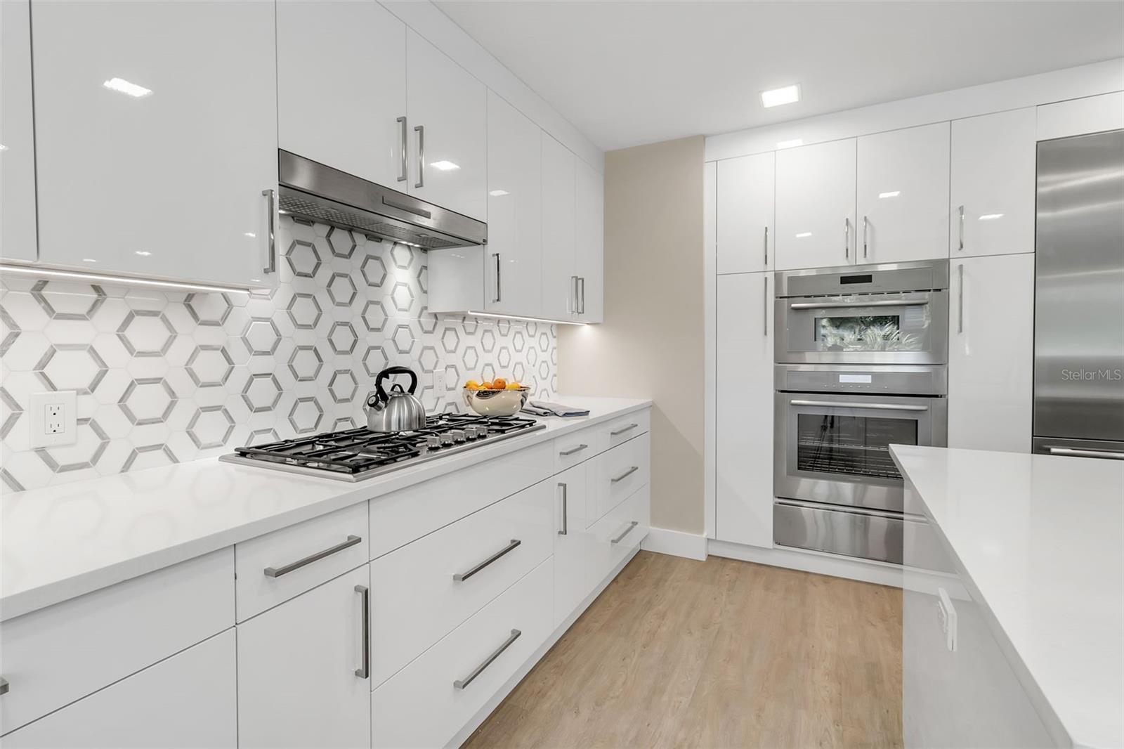 Image 16 of 59 For 1621 Pine Bay Drive