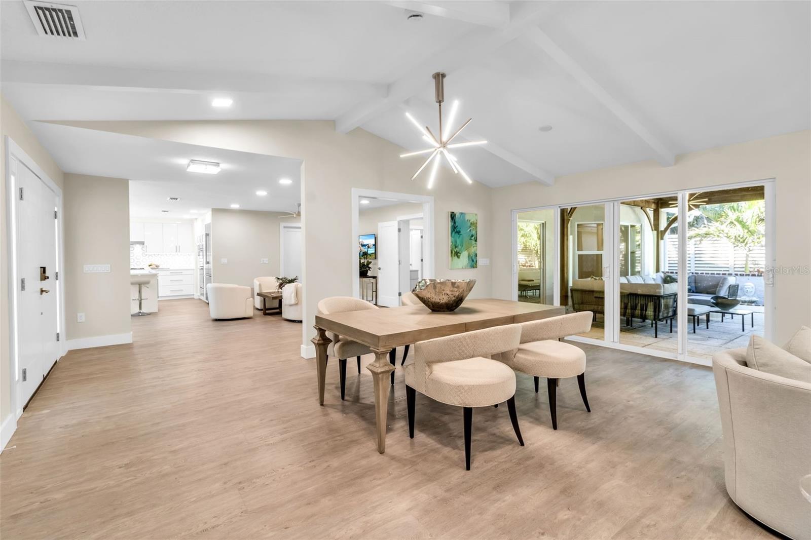 Image 20 of 59 For 1621 Pine Bay Drive