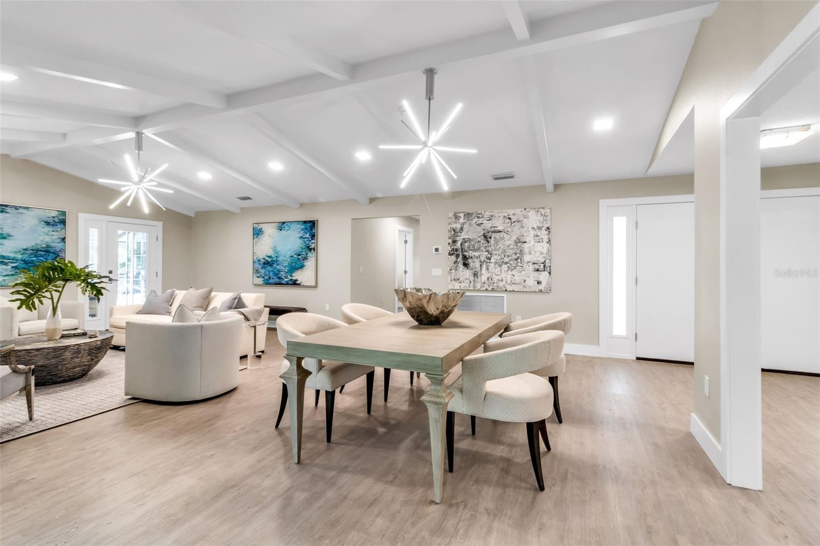 Image 23 of 59 For 1621 Pine Bay Drive