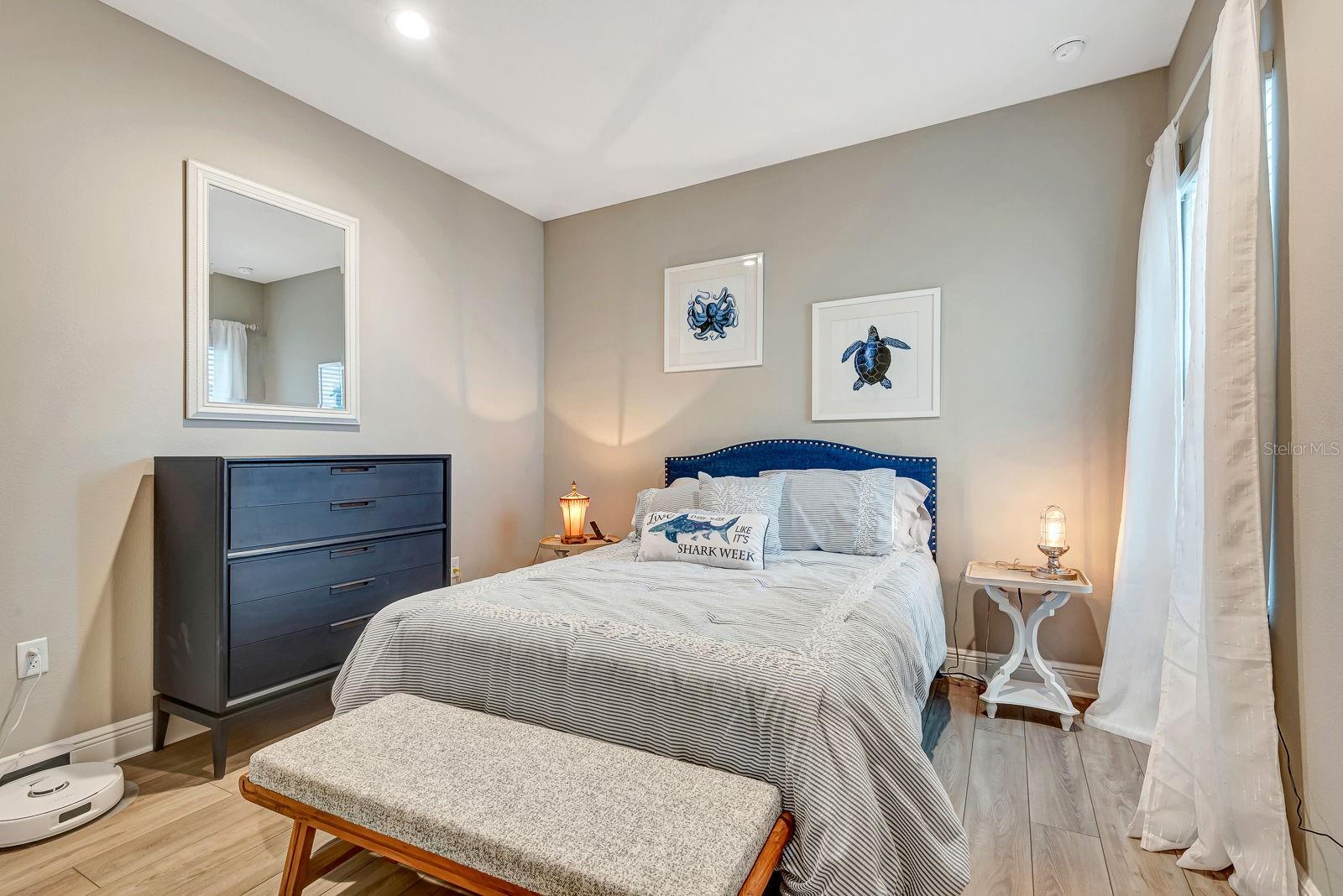 Image 13 of 37 For 4842 Willow Bend Avenue