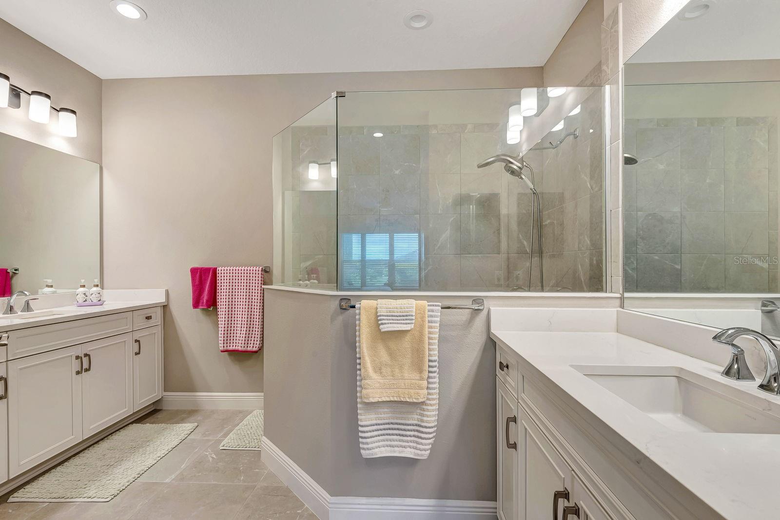 Image 26 of 37 For 4842 Willow Bend Avenue