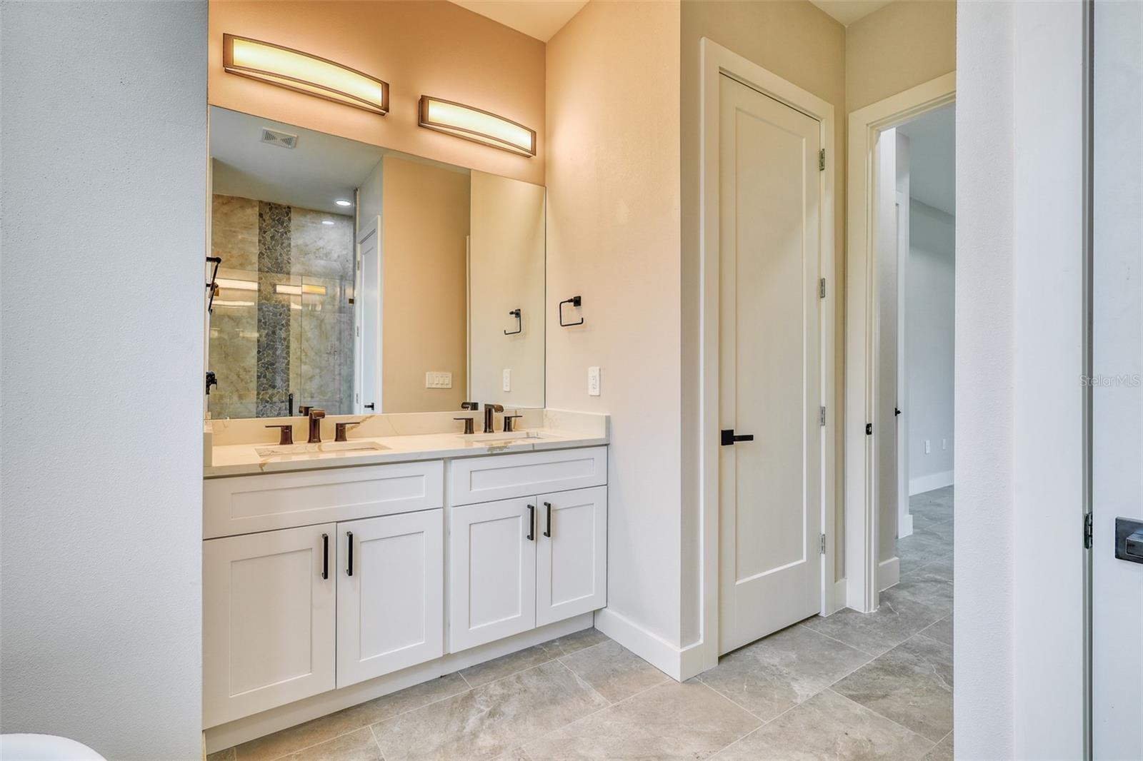 Image 22 of 37 For 24 Medalist Circle