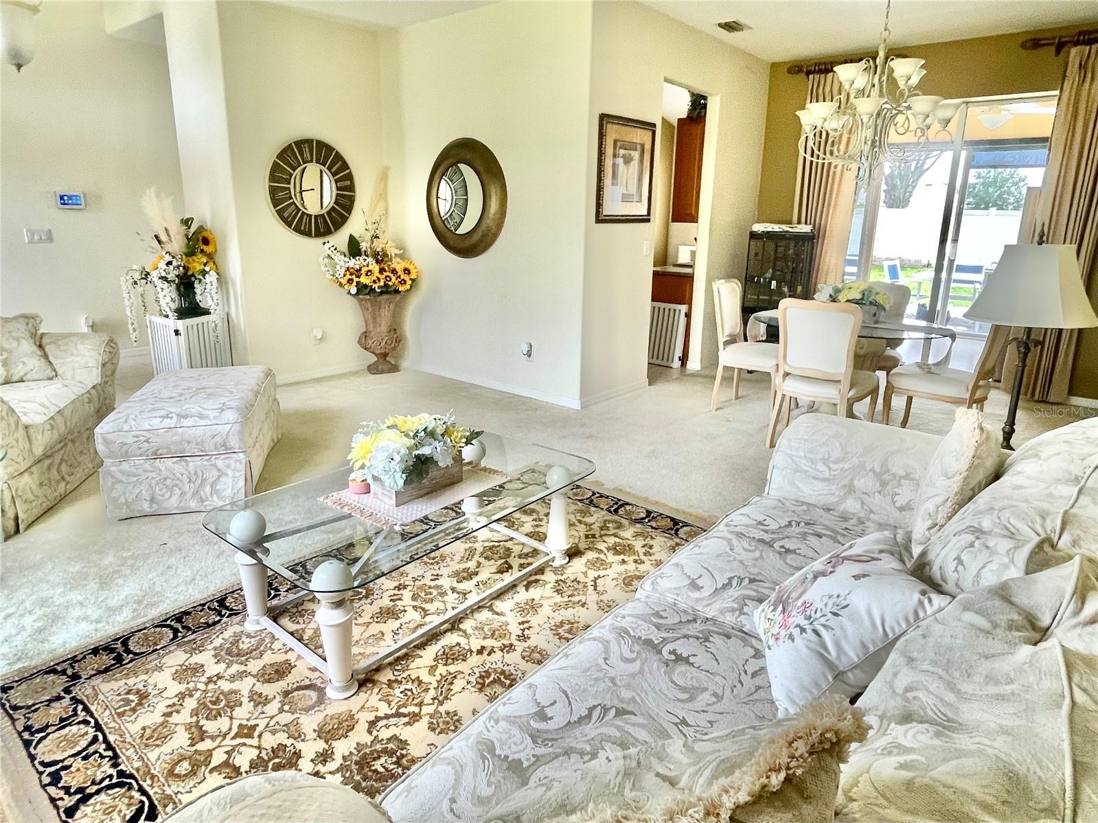 Image 11 of 72 For 4612 35th Avenue E