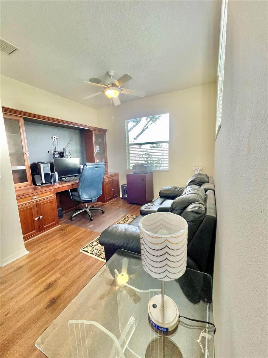 Image 47 of 72 For 4612 35th Avenue E