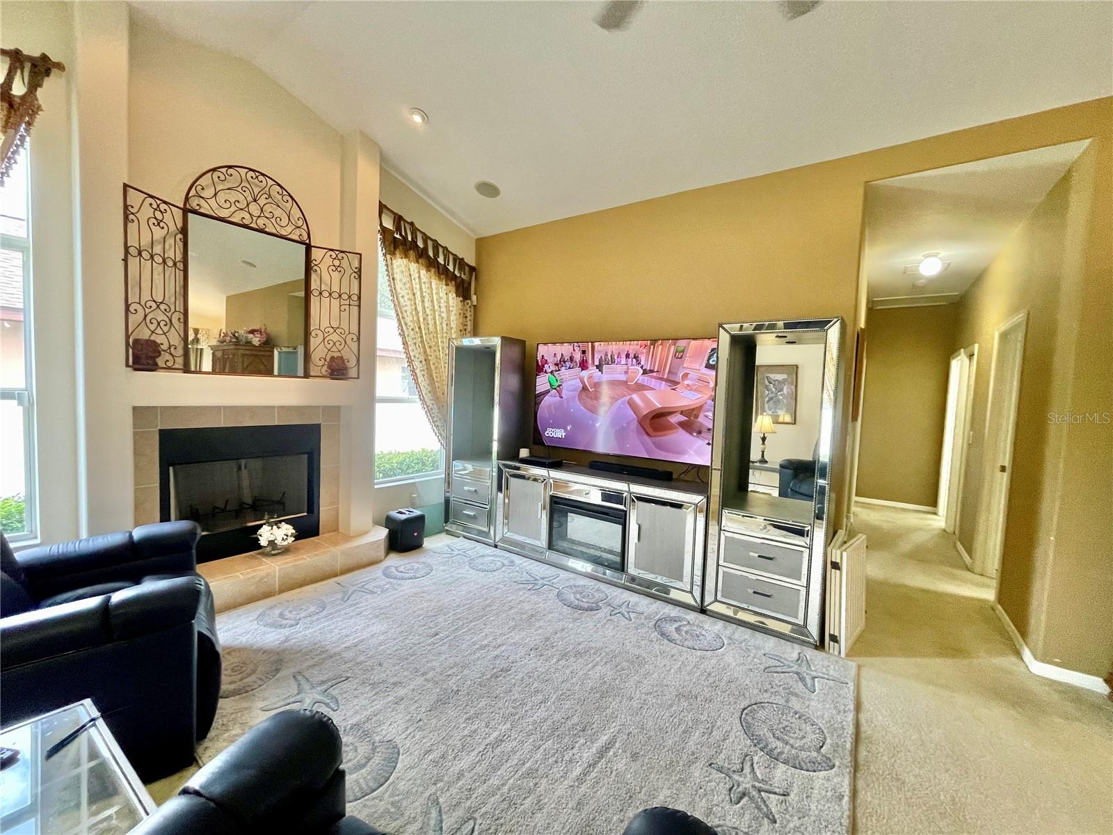 Image 57 of 72 For 4612 35th Avenue E