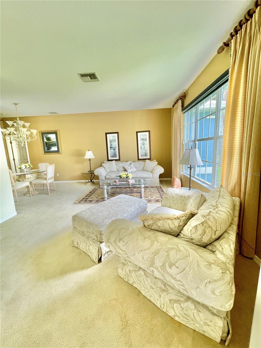 Image 8 of 72 For 4612 35th Avenue E