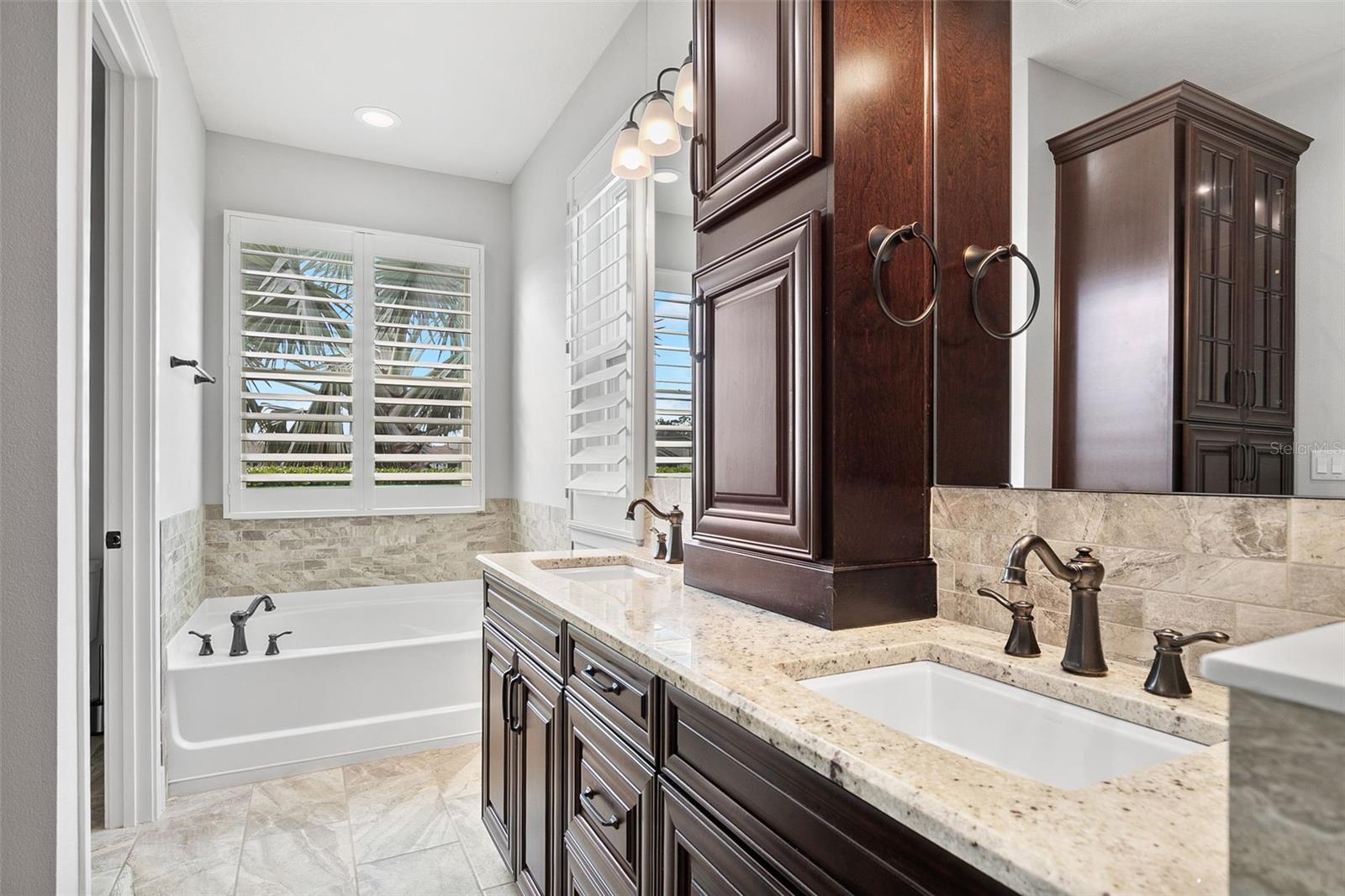Image 22 of 63 For 11952 Brookside Drive