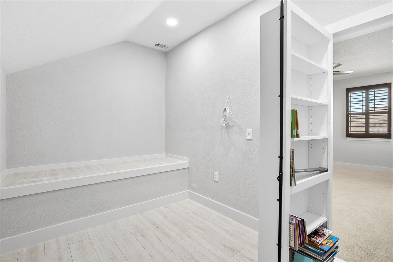 Image 31 of 63 For 11952 Brookside Drive