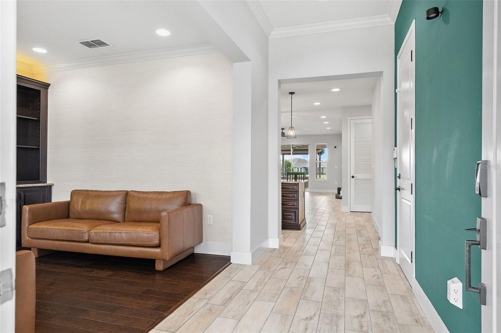 Image 6 of 63 For 11952 Brookside Drive