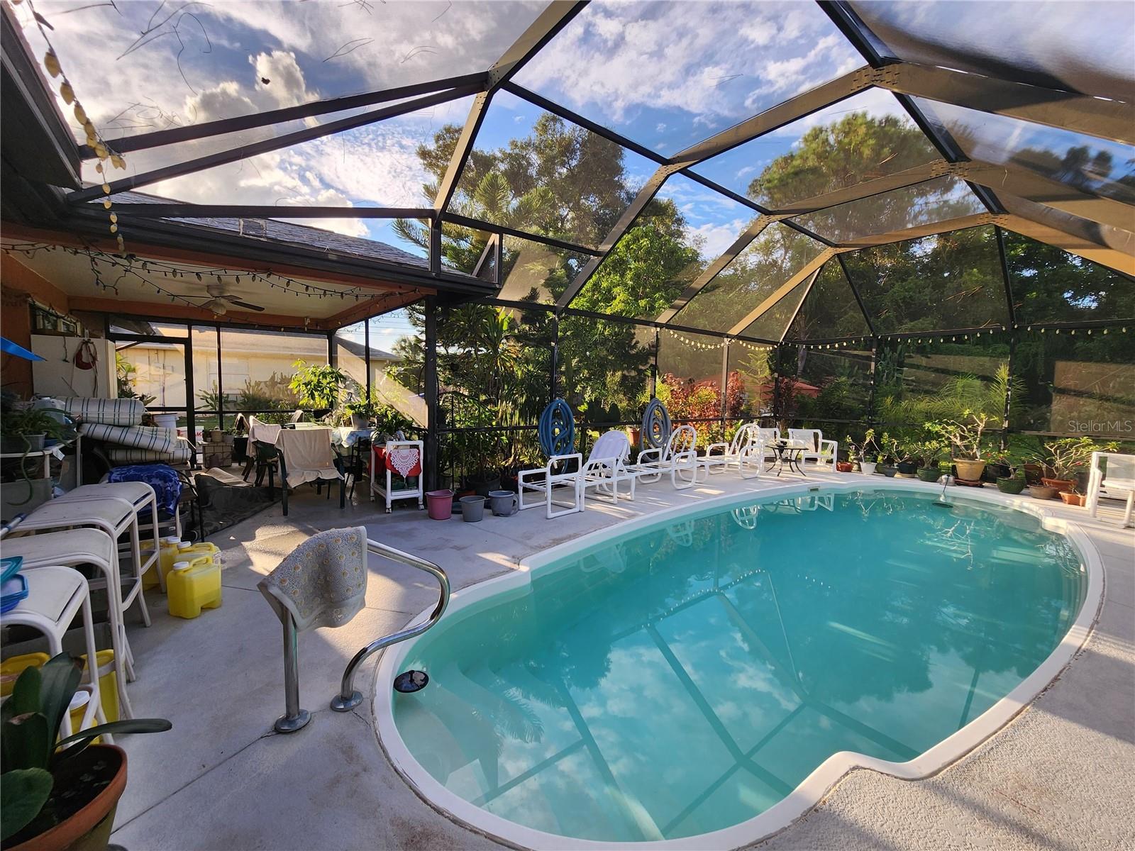 Image 8 of 15 For 4530 Targee Avenue