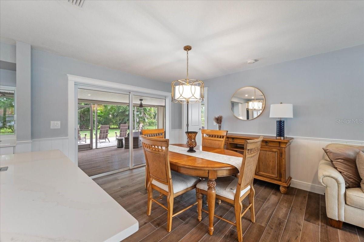 Image 13 of 45 For 1039 Bayshore Avenue