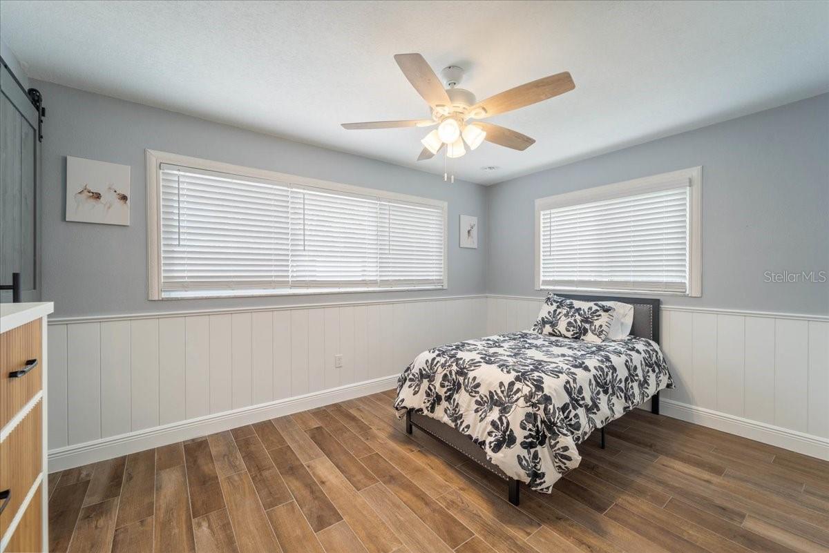 Image 31 of 45 For 1039 Bayshore Avenue