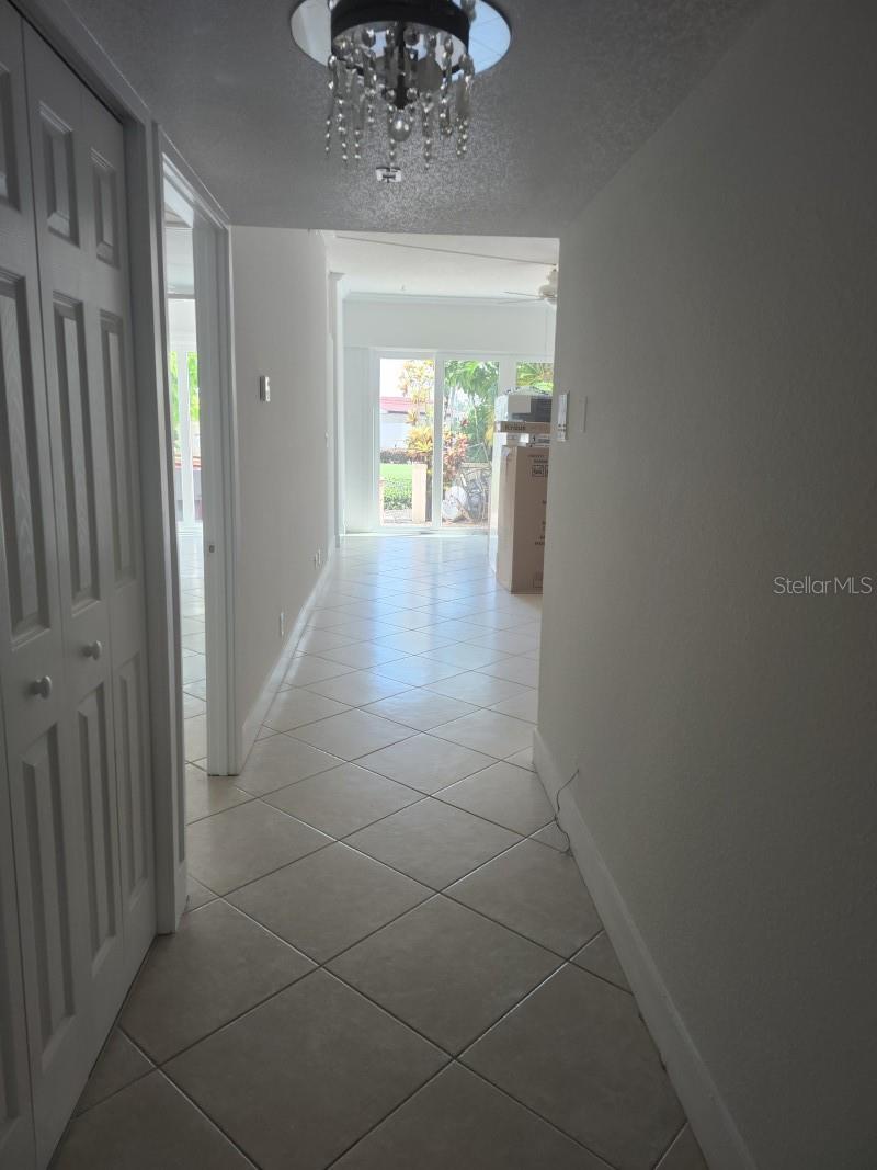 Image 2 of 5 For 7400 Sun Island Drive S 107
