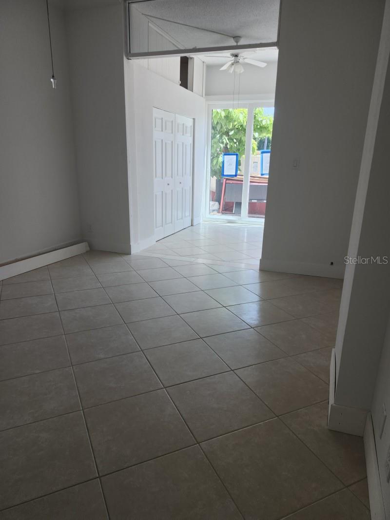 Image 3 of 5 For 7400 Sun Island Drive S 107