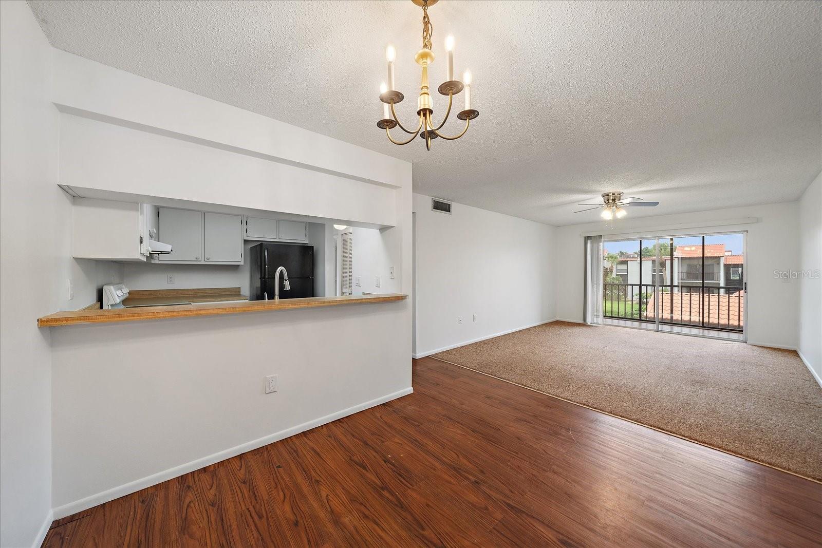 Image 11 of 35 For 3227 Beneva Road 203