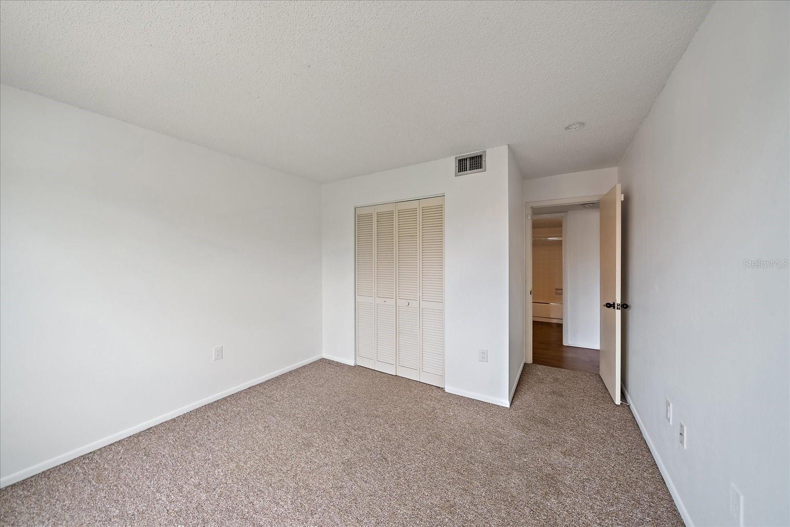 Image 25 of 35 For 3227 Beneva Road 203