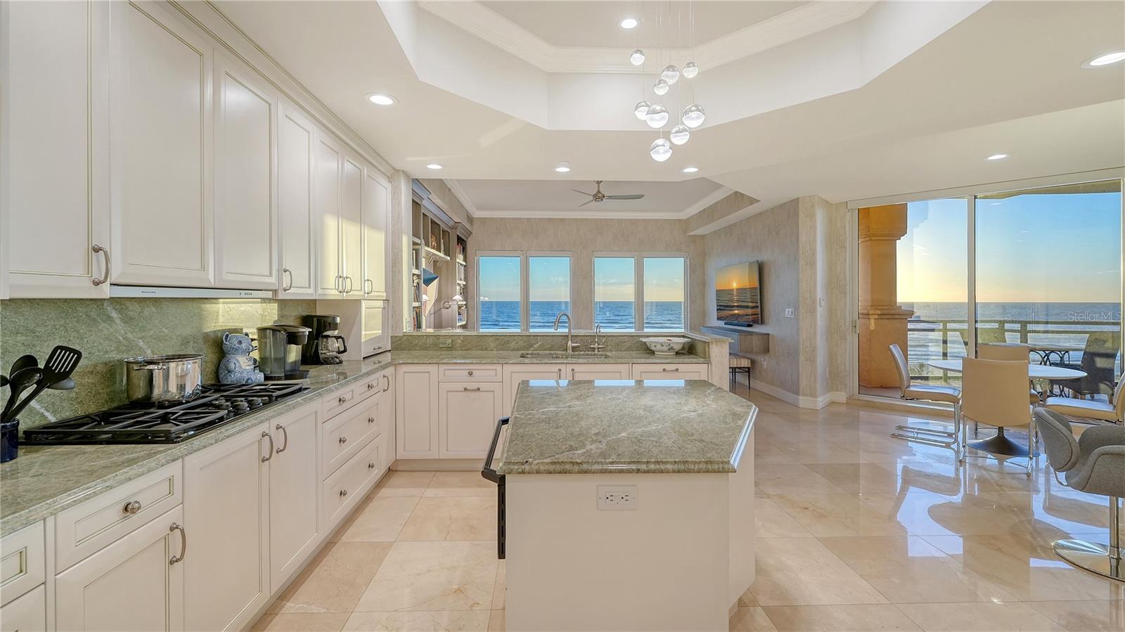 Image 19 of 55 For 2161 Gulf Of Mexico Drive 6