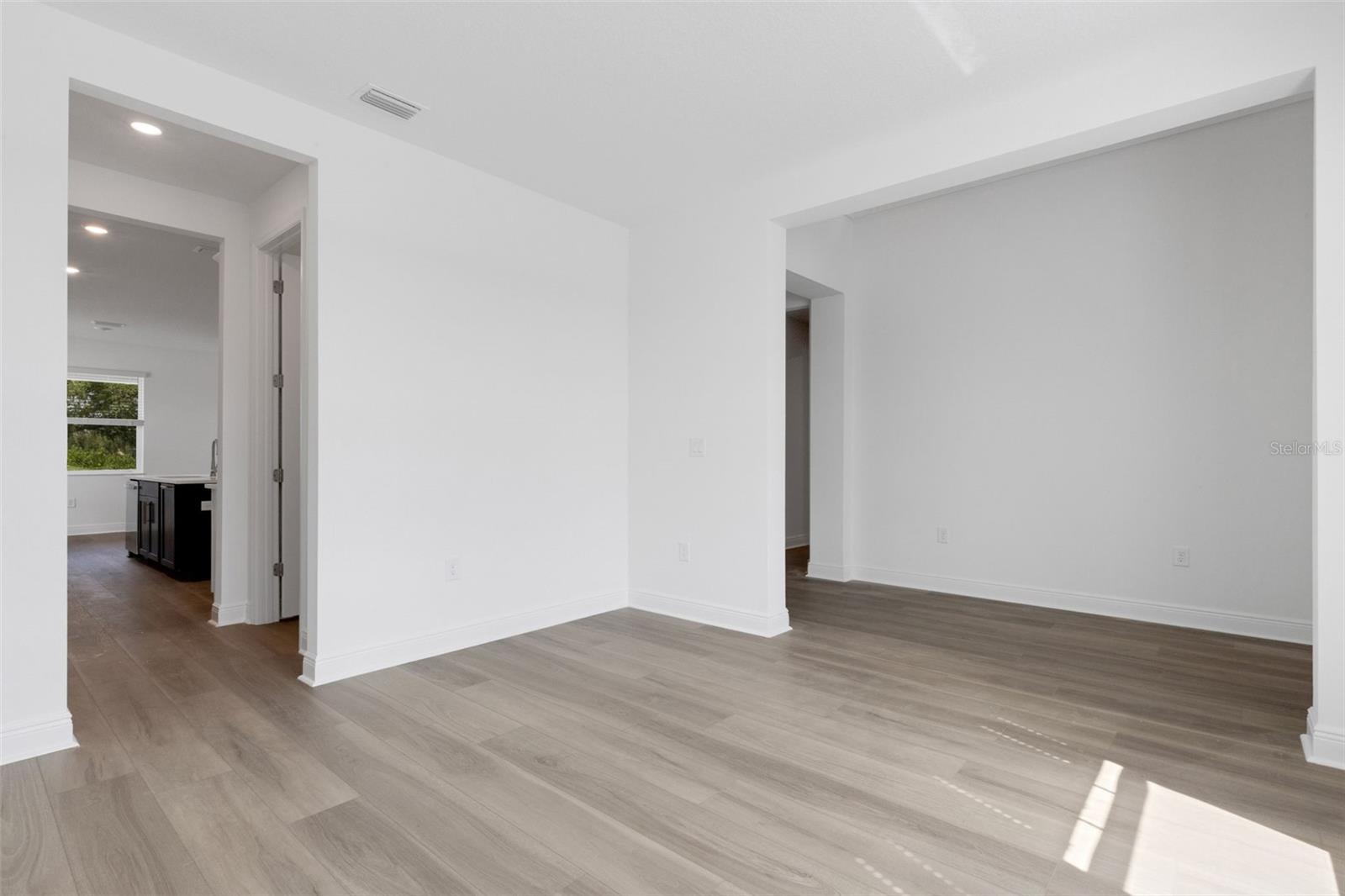 Image 16 of 54 For 7575 Hawkstone Drive