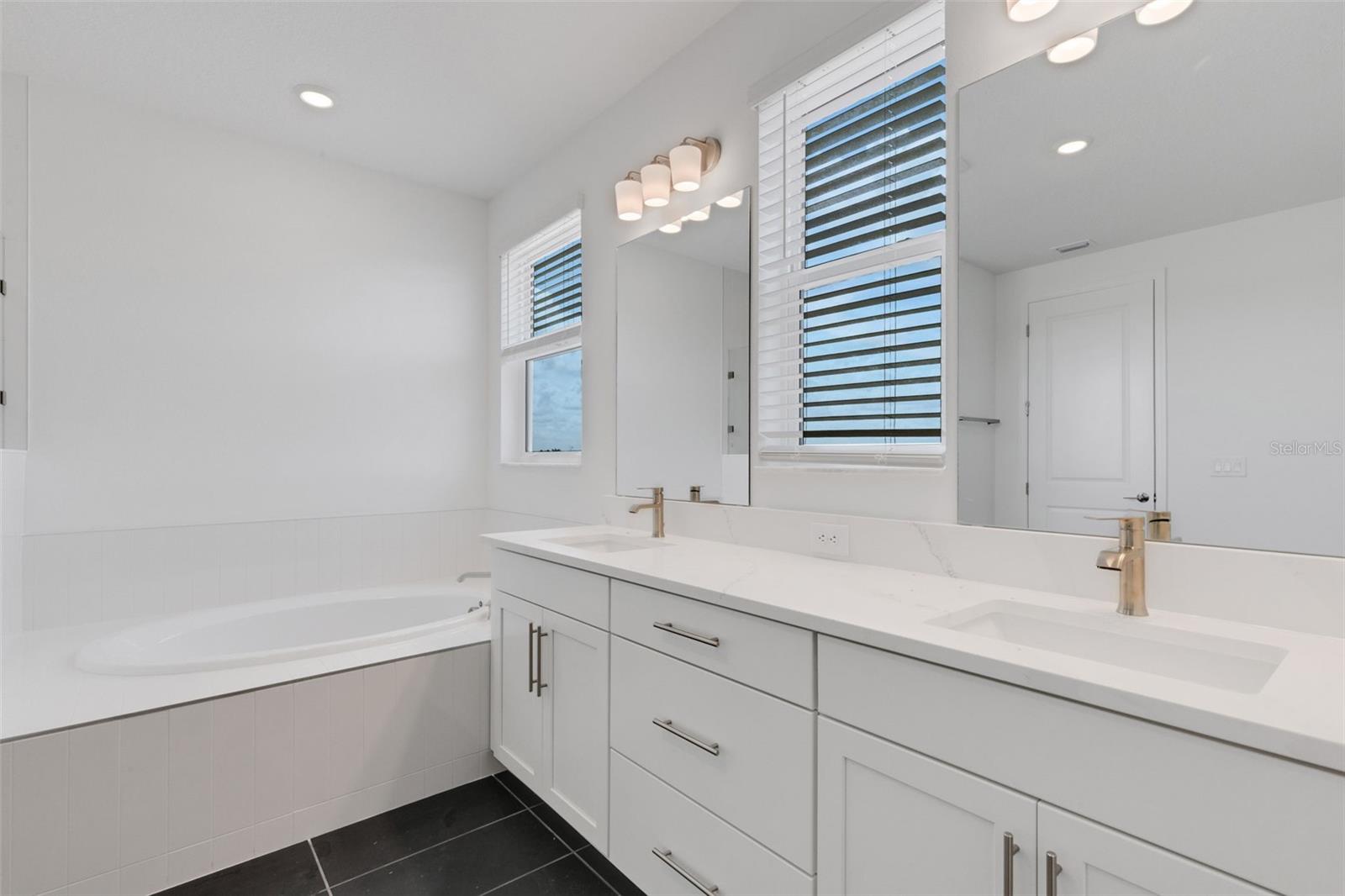 Image 34 of 54 For 7575 Hawkstone Drive