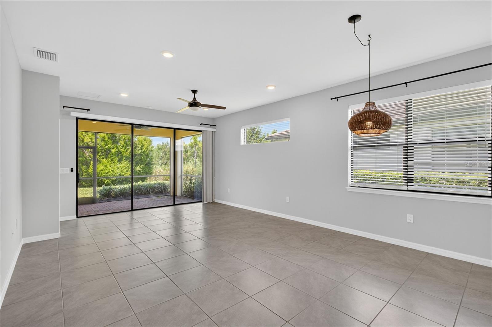 Image 8 of 40 For 21008 Fetterbush Place