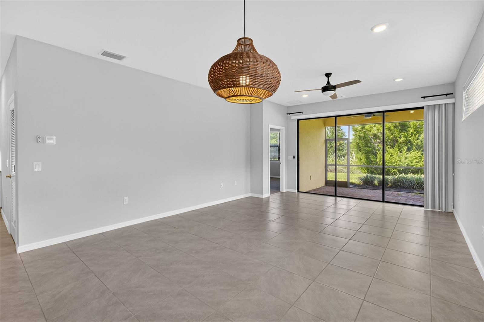 Image 9 of 40 For 21008 Fetterbush Place