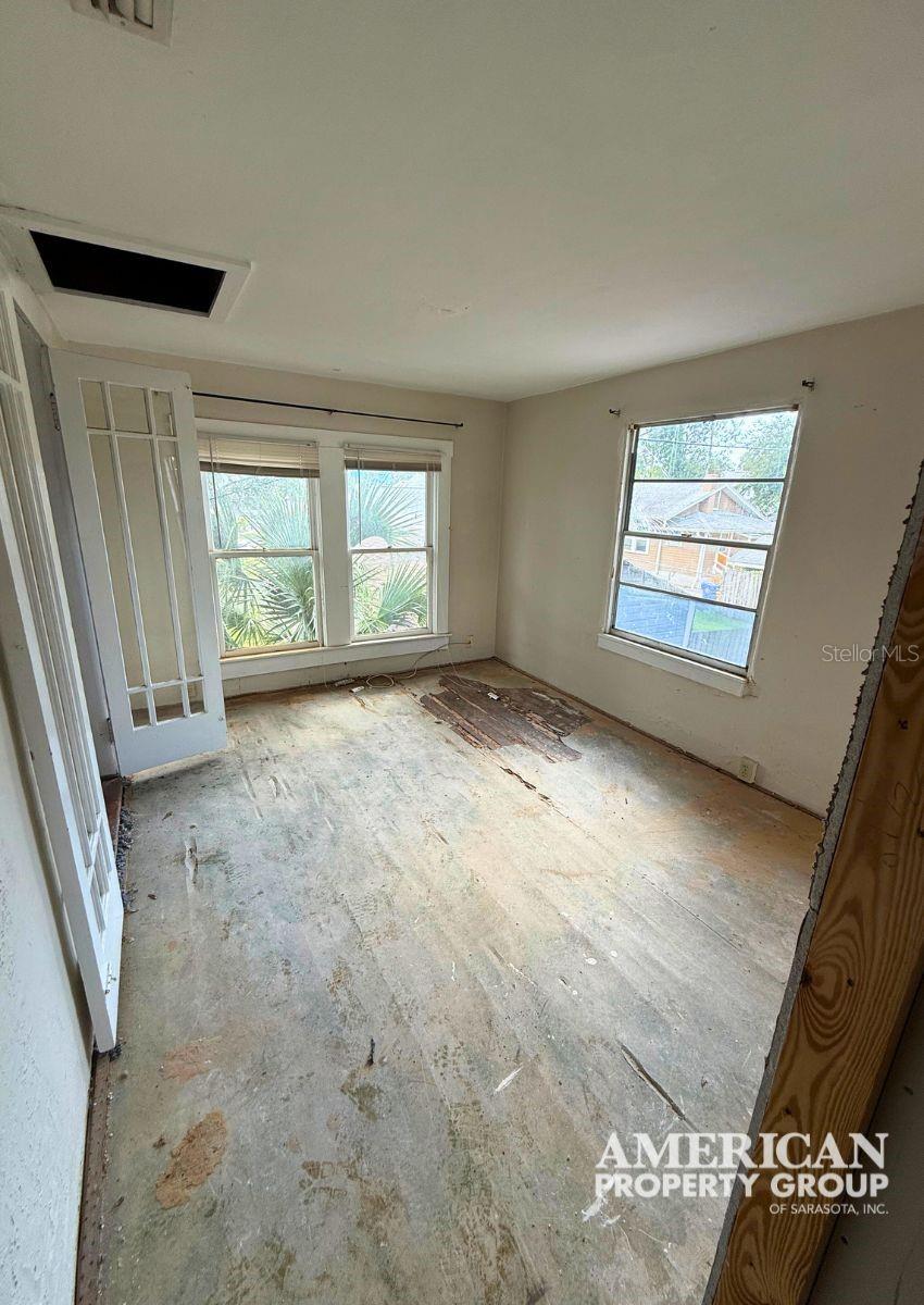 Image 17 of 17 For 1515 7th Avenue W
