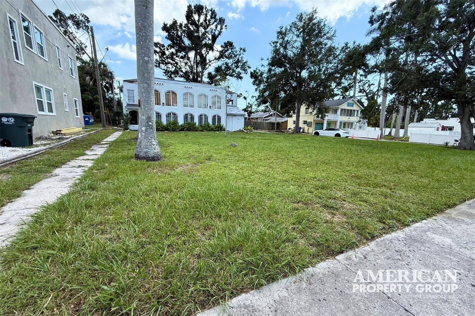 Image 3 of 17 For 1515 7th Avenue W