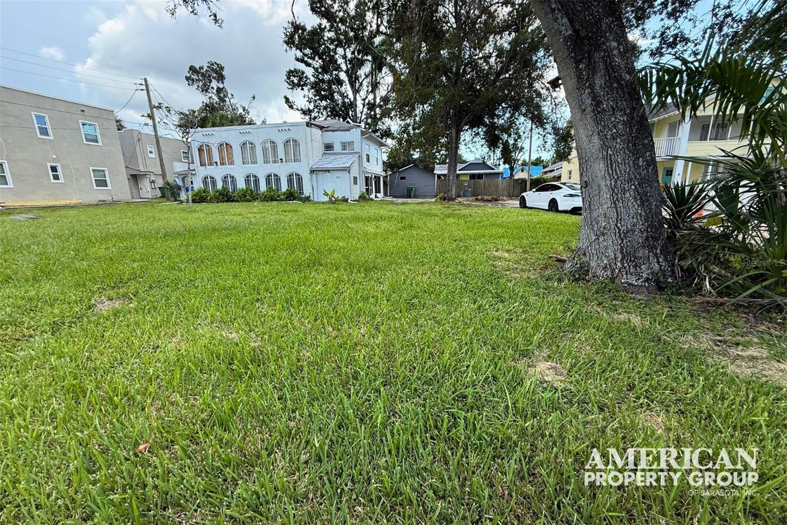 Image 4 of 17 For 1515 7th Avenue W