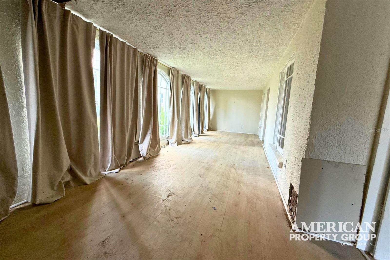 Image 7 of 17 For 1515 7th Avenue W
