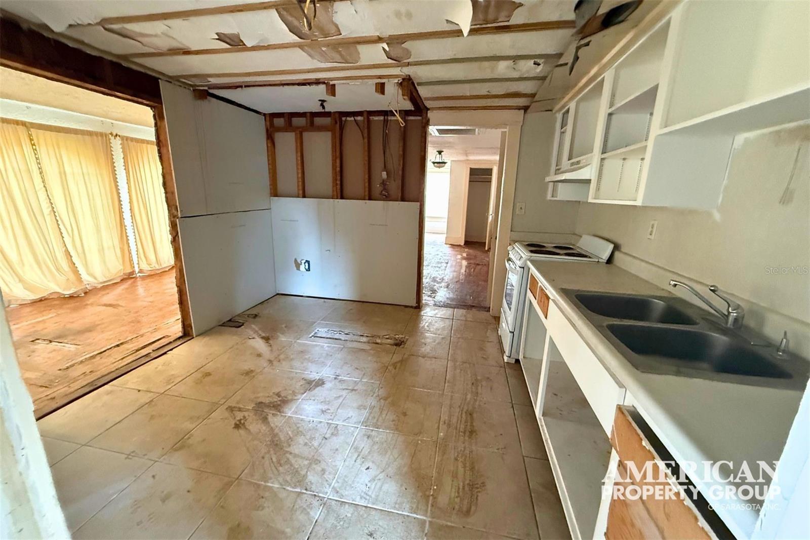 Image 9 of 17 For 1515 7th Avenue W
