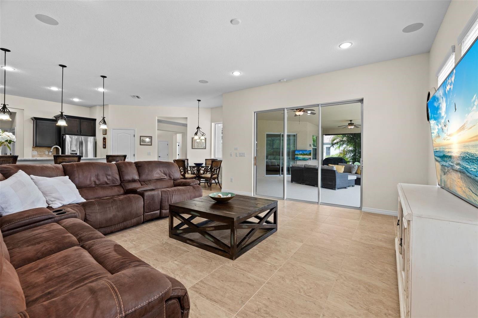 Image 24 of 68 For 17113 1st Drive E