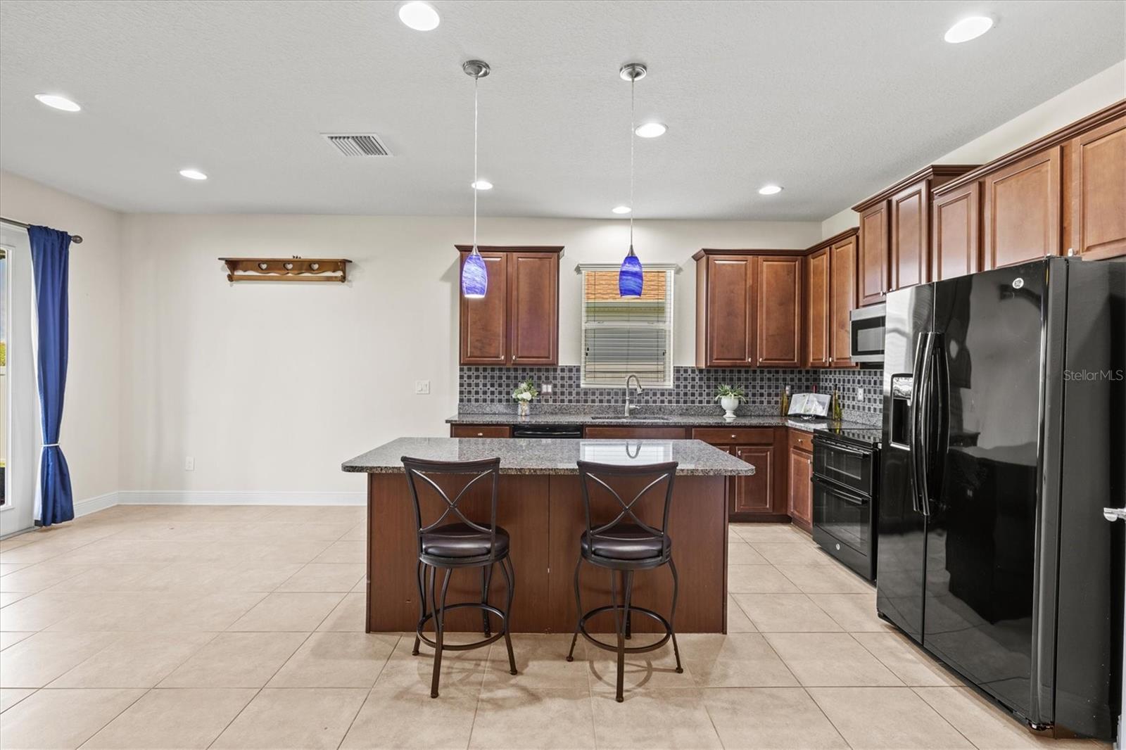 Image 12 of 80 For 7923 111th Terrace E