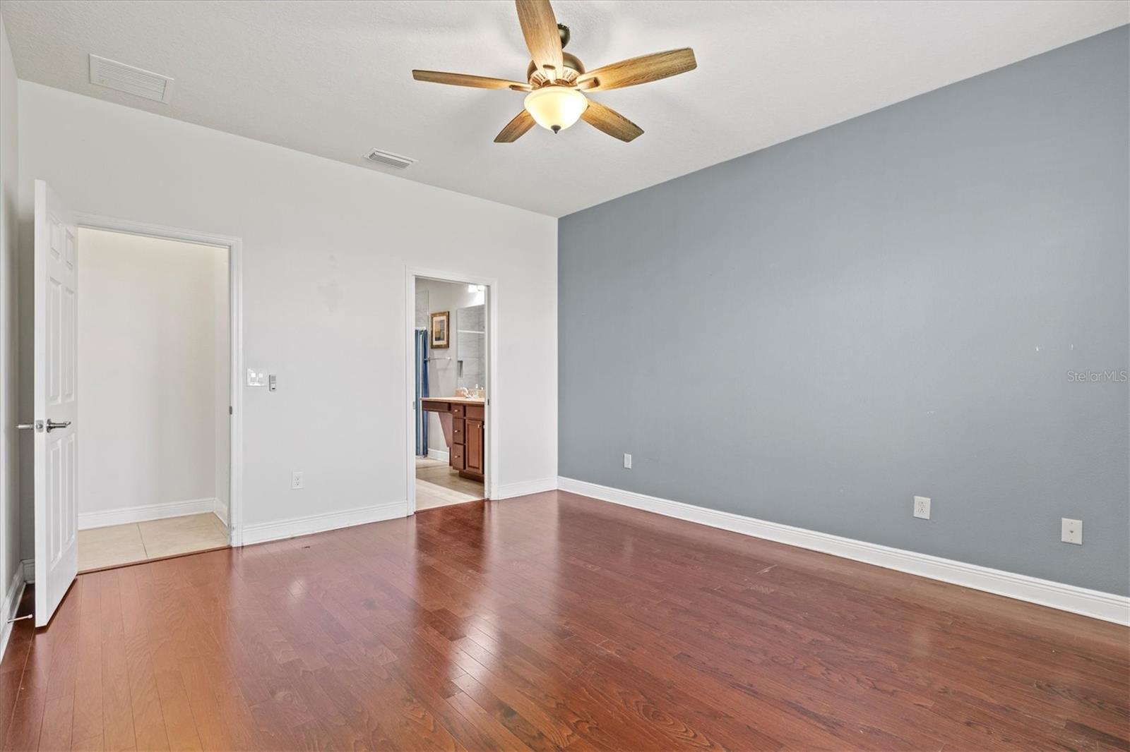 Image 23 of 80 For 7923 111th Terrace E