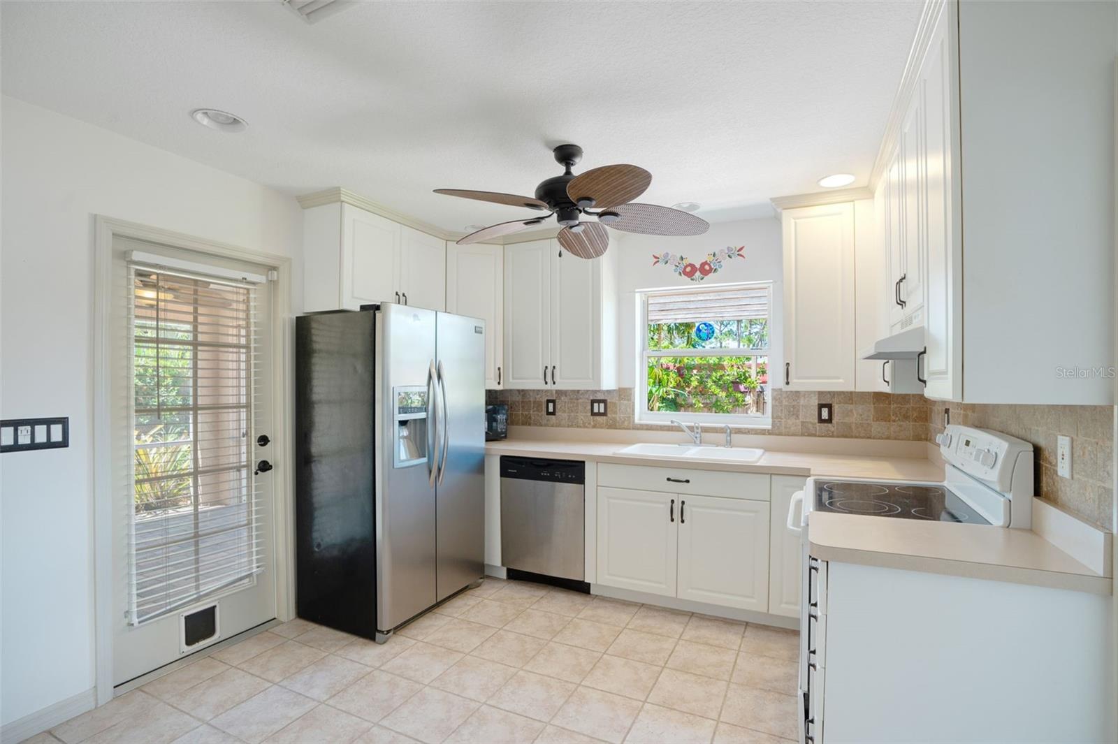 Image 15 of 47 For 1877 Vamo Drive