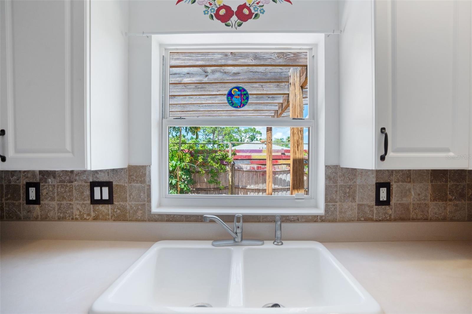 Image 16 of 47 For 1877 Vamo Drive