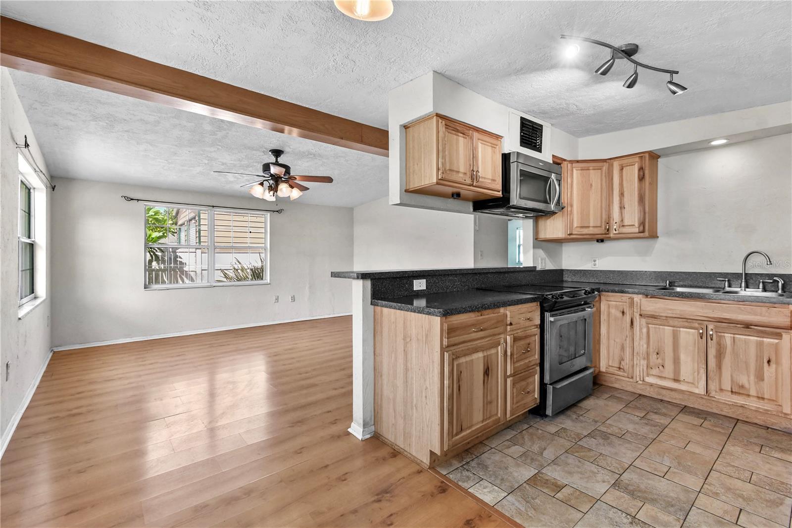 Image 14 of 61 For 1206 8th Street W