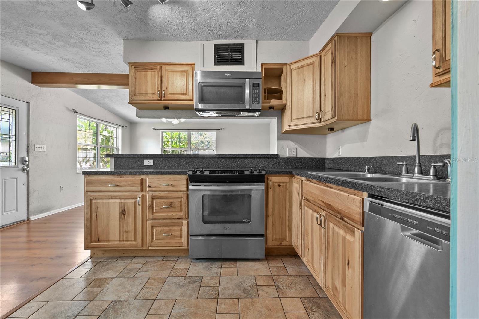 Image 15 of 61 For 1206 8th Street W