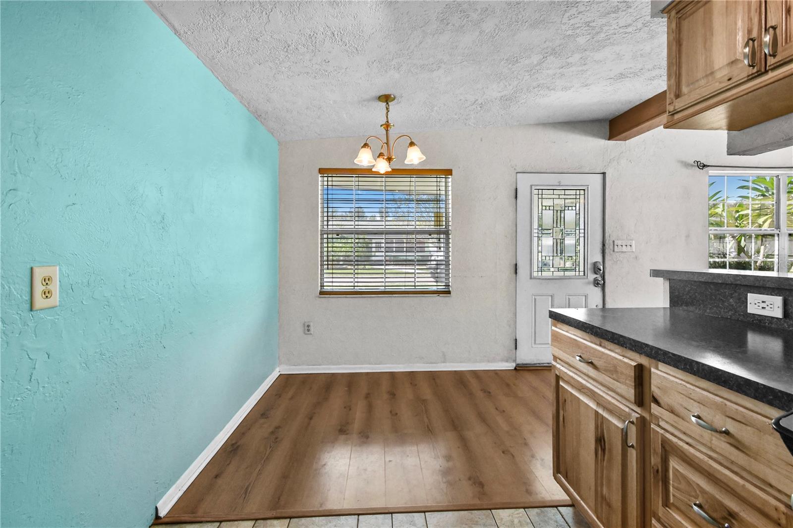Image 22 of 61 For 1206 8th Street W