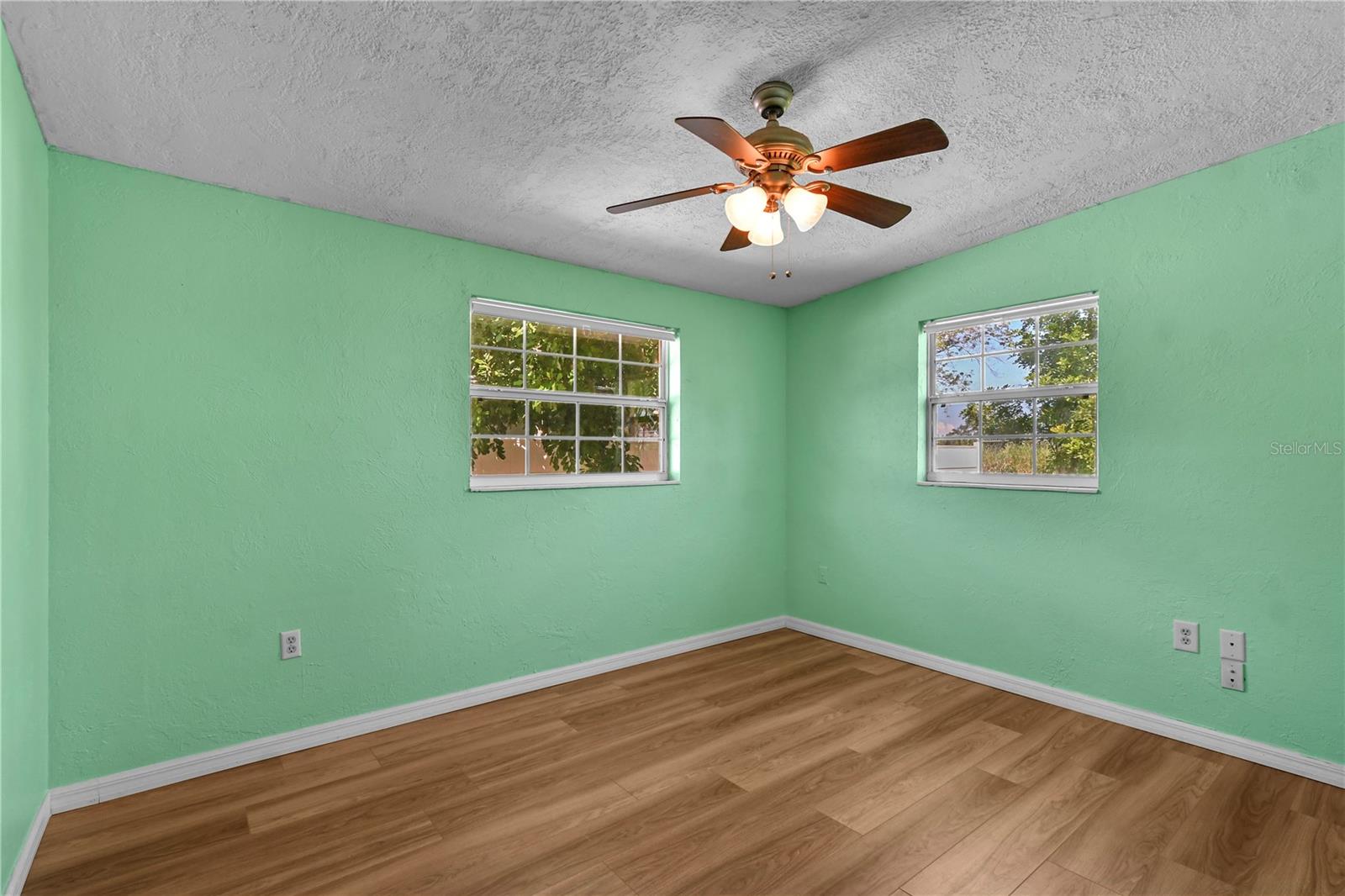 Image 30 of 61 For 1206 8th Street W