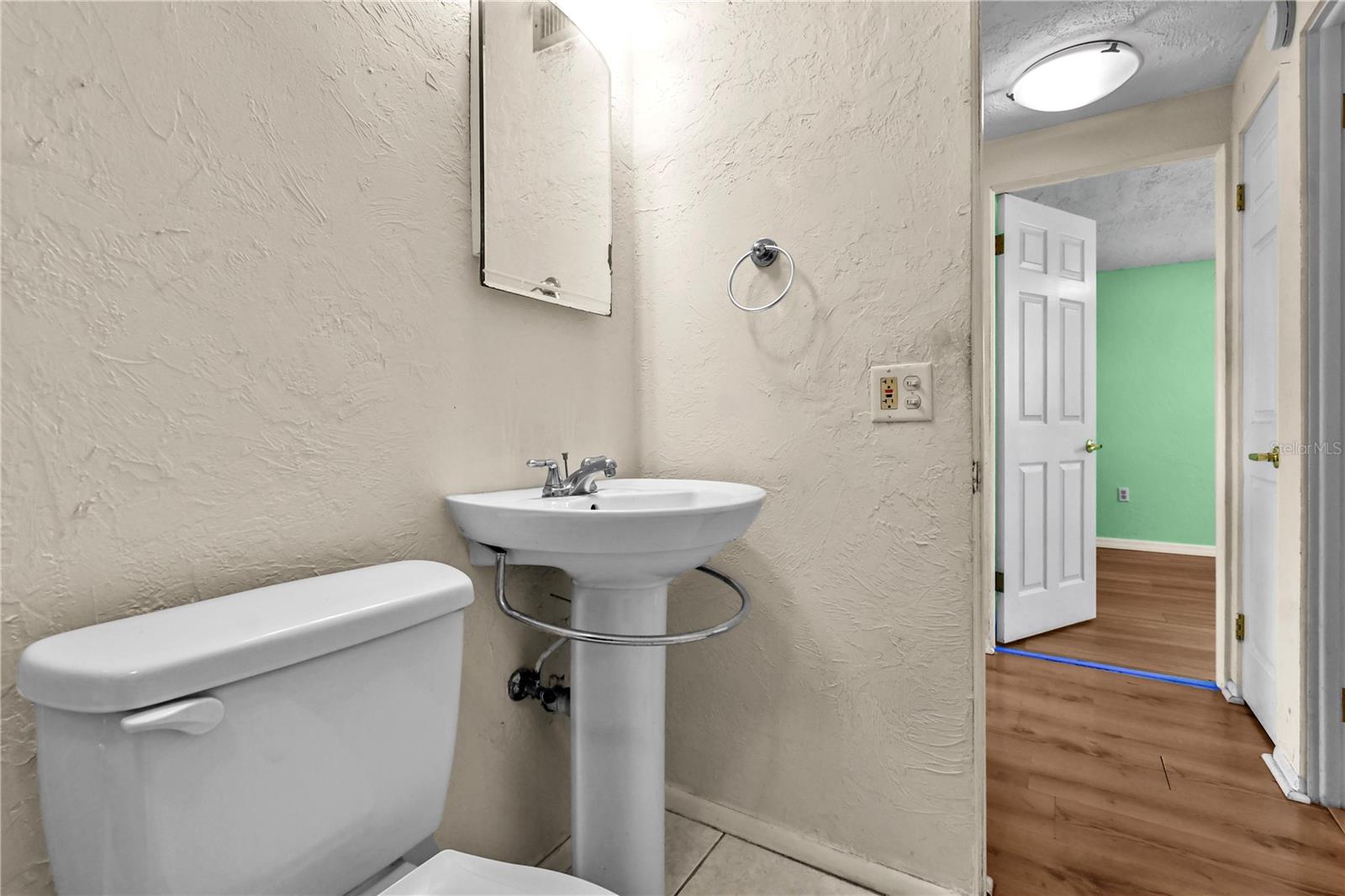 Image 36 of 61 For 1206 8th Street W
