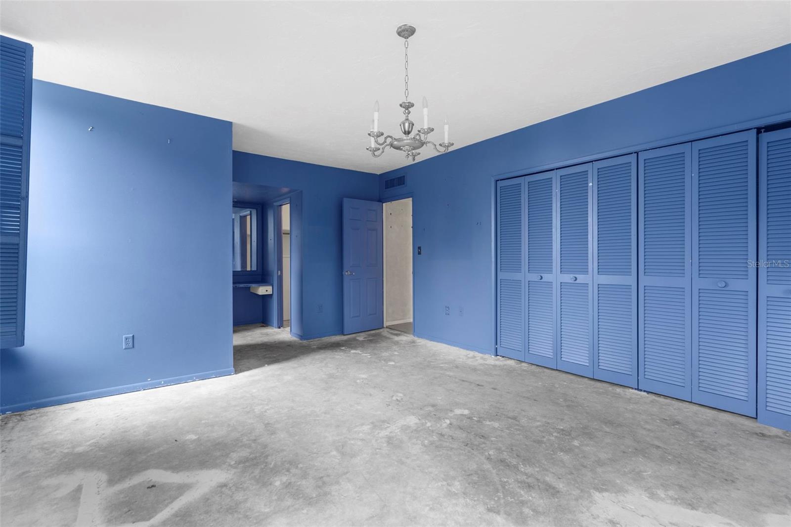 Image 20 of 23 For 7461 Country Club Drive N 310