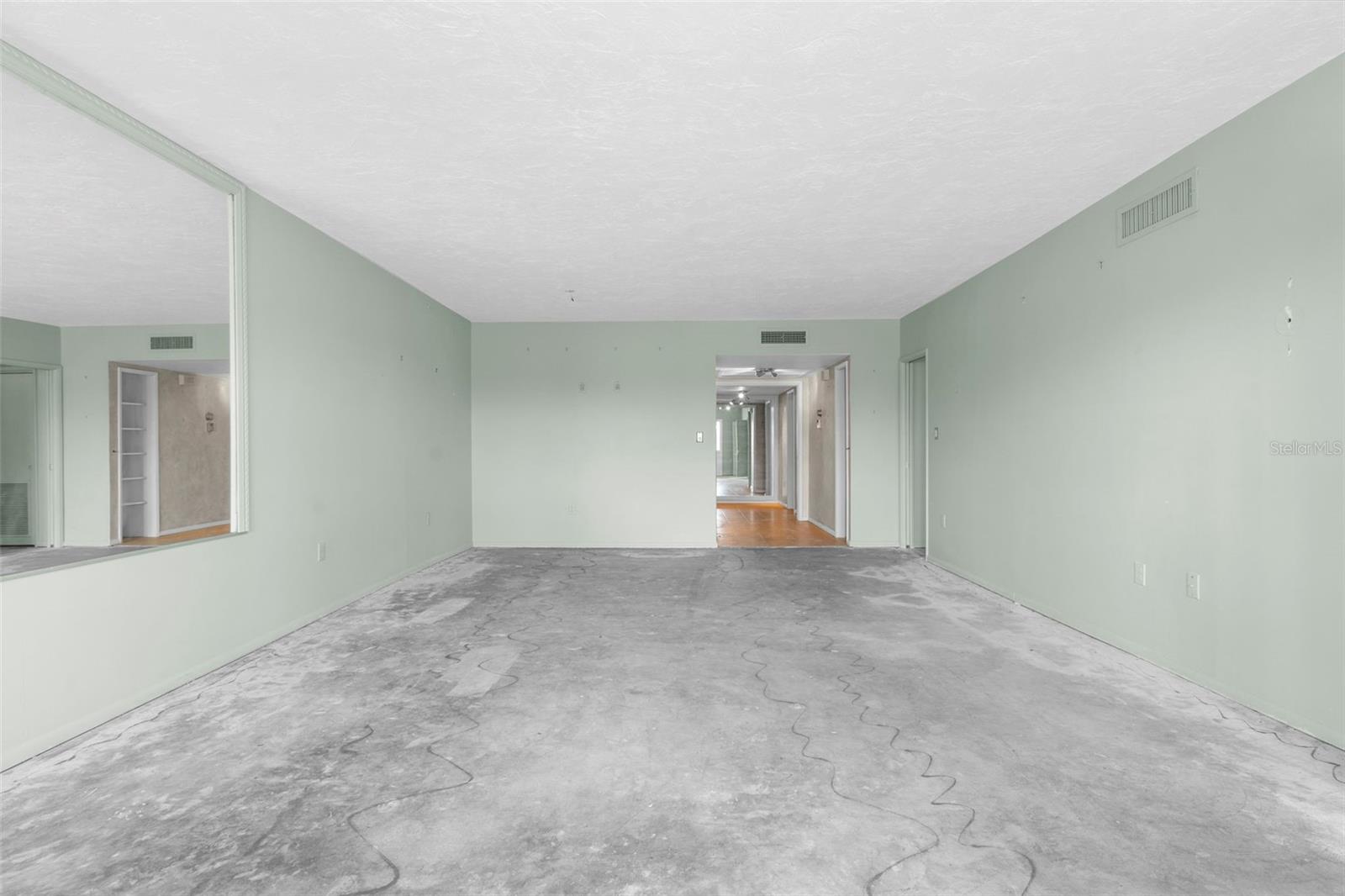 Image 7 of 23 For 7461 Country Club Drive N 310