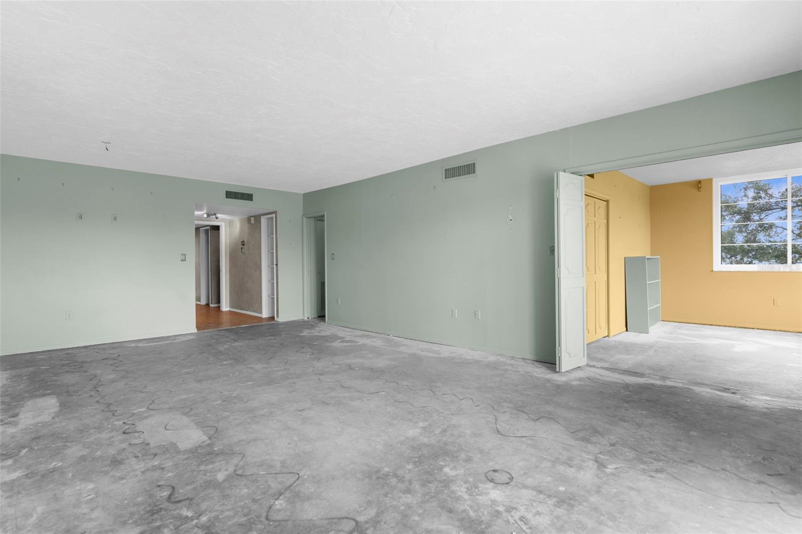 Image 8 of 23 For 7461 Country Club Drive N 310