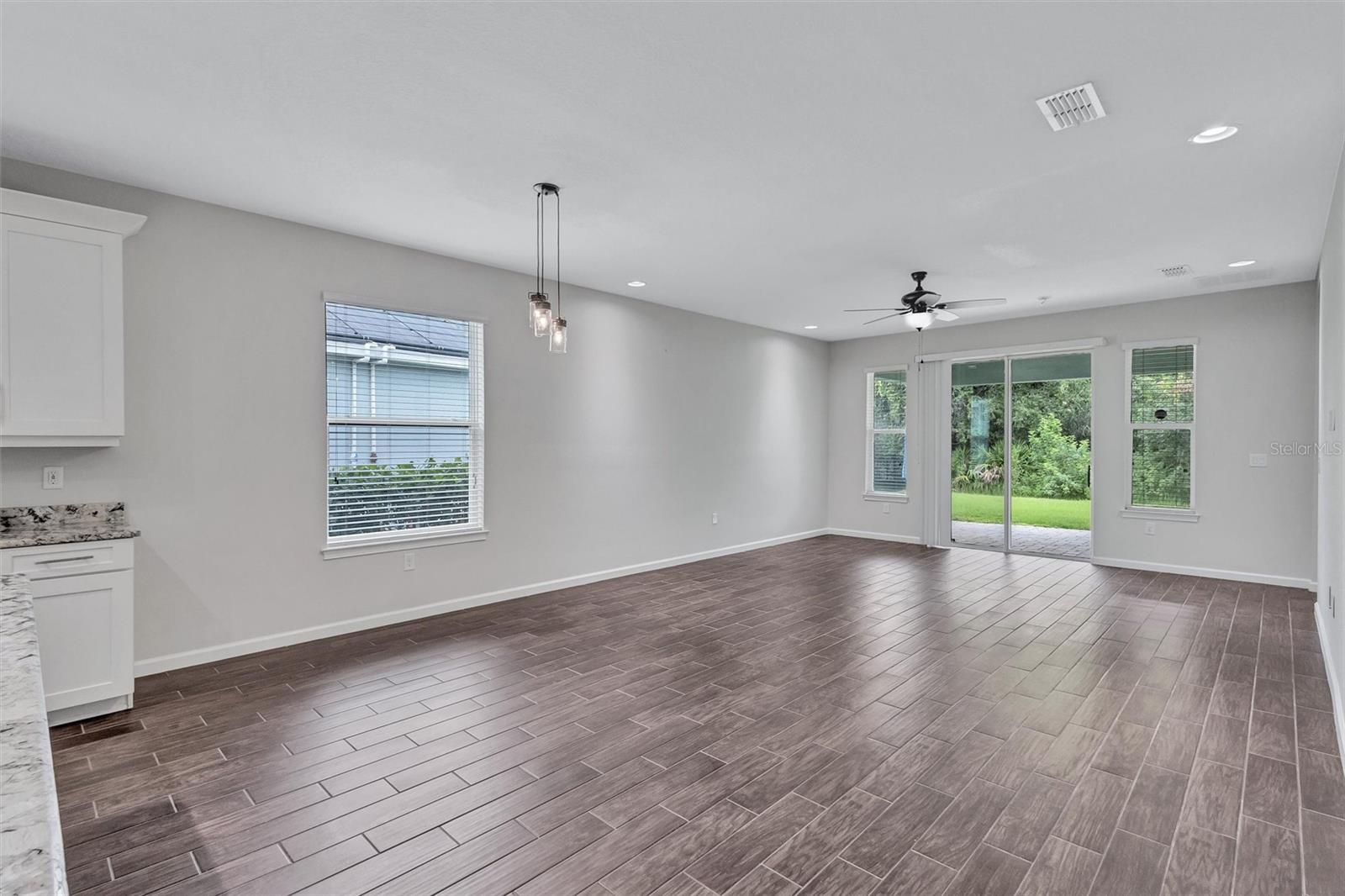 Image 16 of 55 For 5221 Horizon Cove