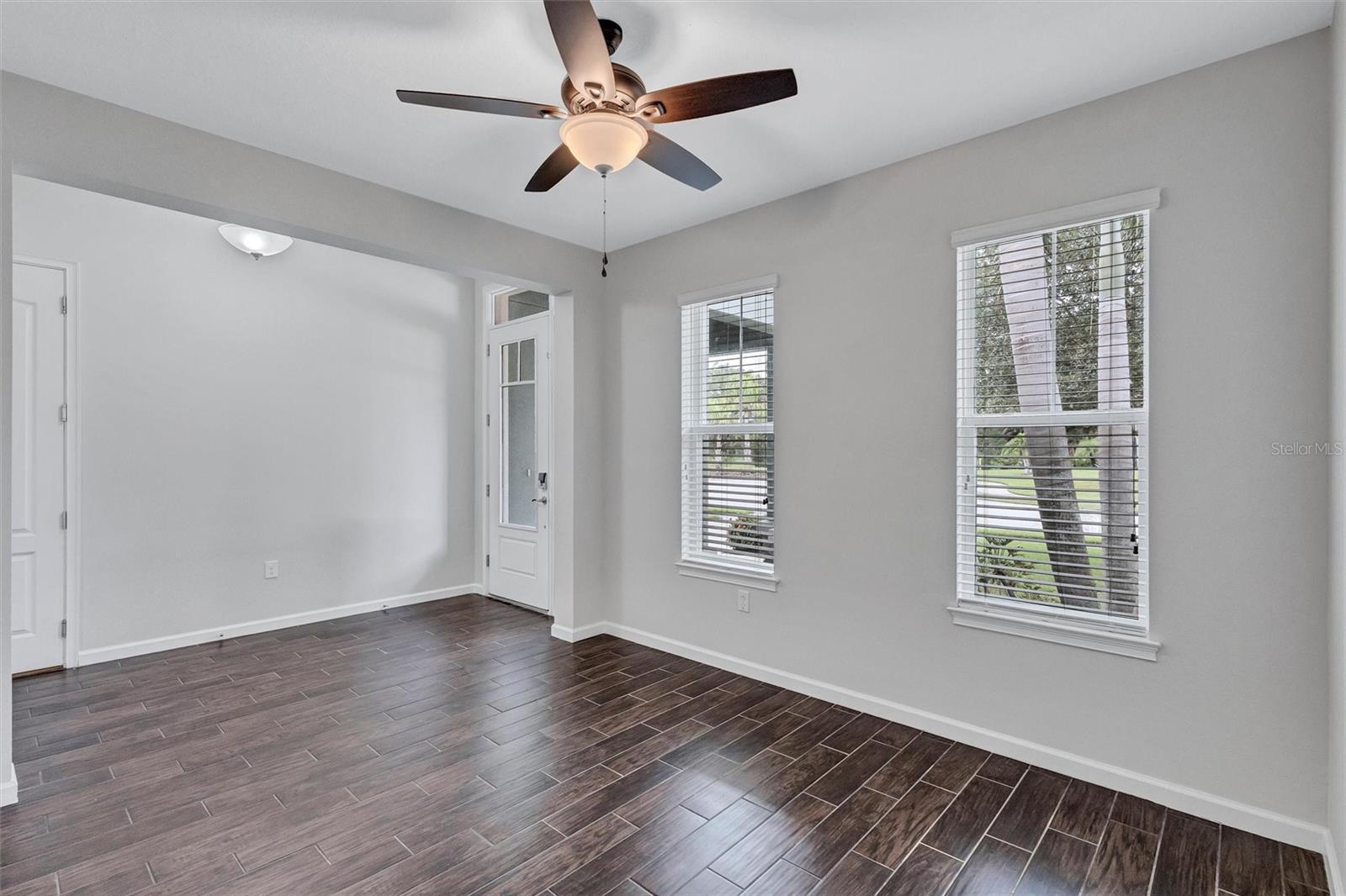 Image 6 of 55 For 5221 Horizon Cove