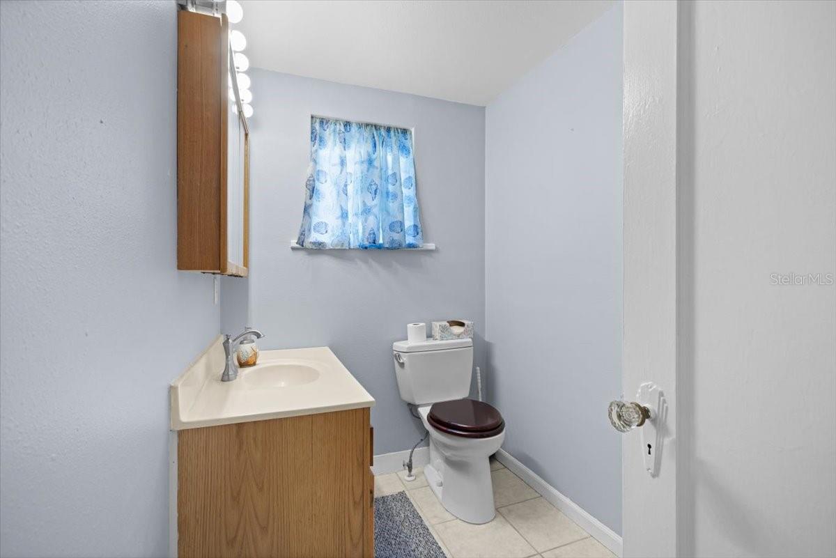 Image 17 of 32 For 9 Seminole Drive